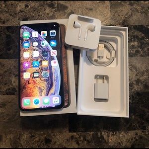 Apple IPhone XS • Gold 256 GB